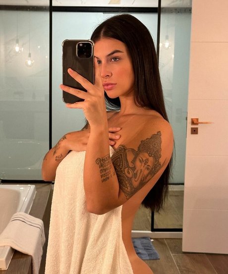 Barbara Labres modèle pornographique image