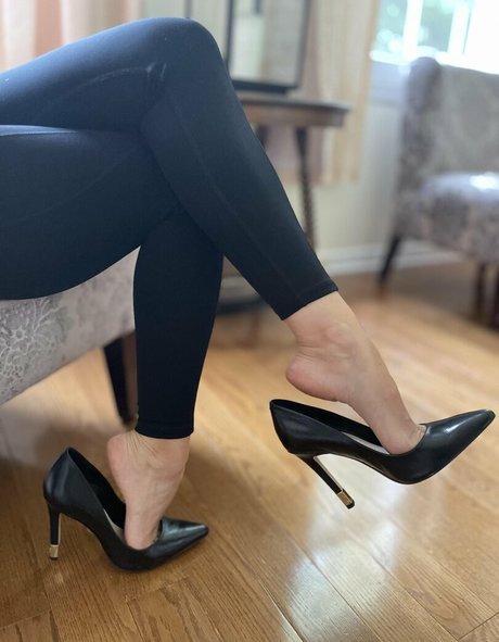 tatouages ​​blonds onlyfans jolie et gratuite collection