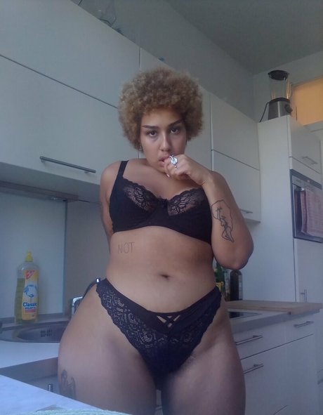 schuggamamabbb actrice chaude images