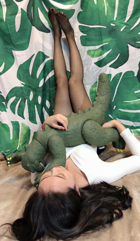 miaomiaolegs joli modèle image