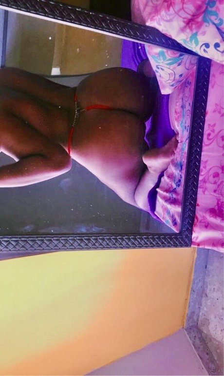 latina épaisse uniquementfans xxx érotique photo