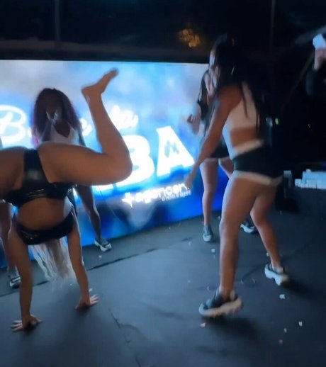 Eduarda Souza étoile sympa collection