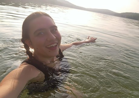 EroicaForest modèle érotique galerie