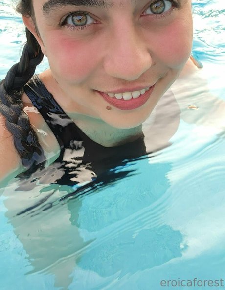 EroicaForest jolie actrice photos