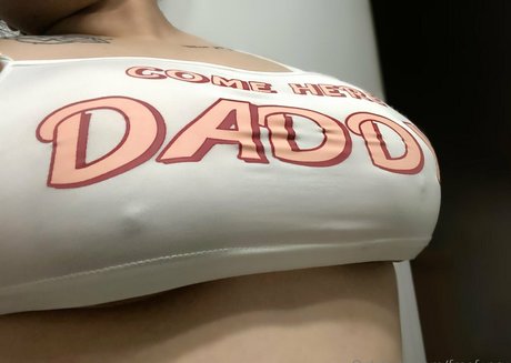 blonde aux gros seins onlyfans sexy sympa archive