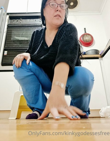 kinkygodessesfree modèle porno photo