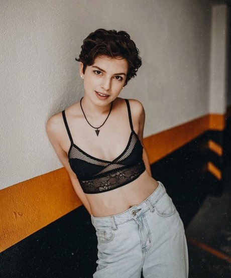 Karina Martins étoile hd img