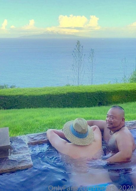 chaton courbé onlyfans haute qualité exclusive images