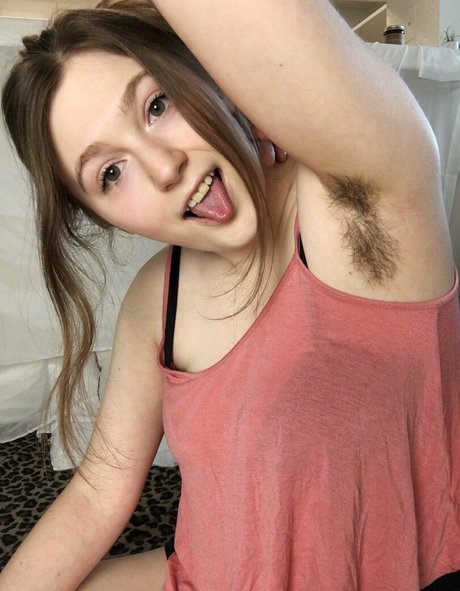 ashleejune actrice sexy archive