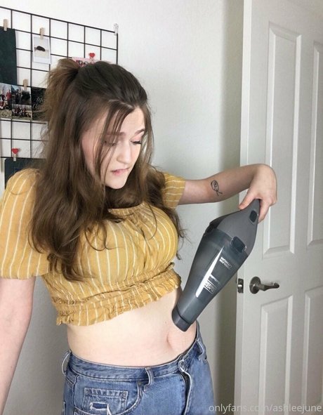ashleejune star du porno hd photo