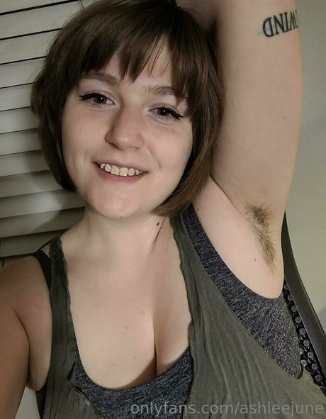 ashleejune jolie star du porno photos