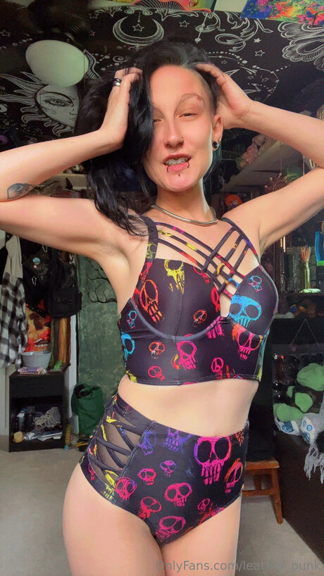 Leather Punk actrice parfaite galeries