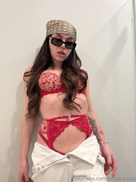 Olivia Trans modèle de haute qualité archive