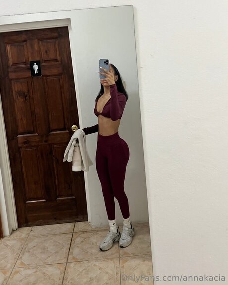 Annakacia star du porno sympa img