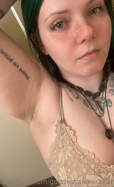 Goddessalexarayne xxx étoile archive