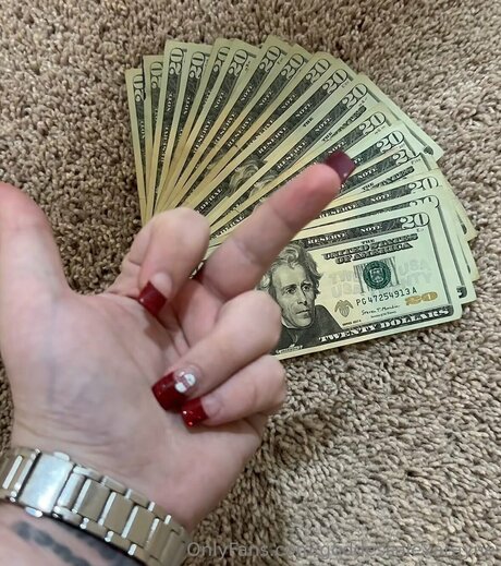 Goddessalexarayne modèle nu galerie