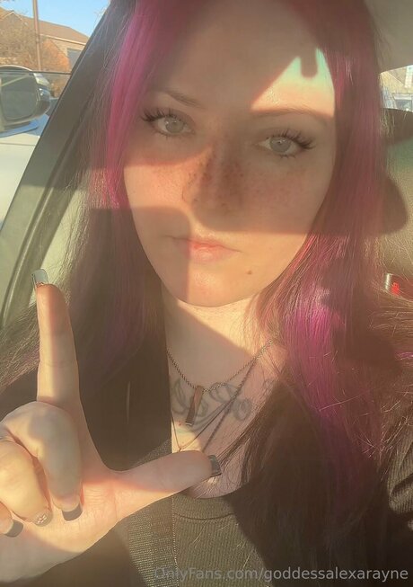 Goddessalexarayne haut modèle photos