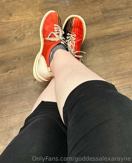 Goddessalexarayne actrice artistique photos