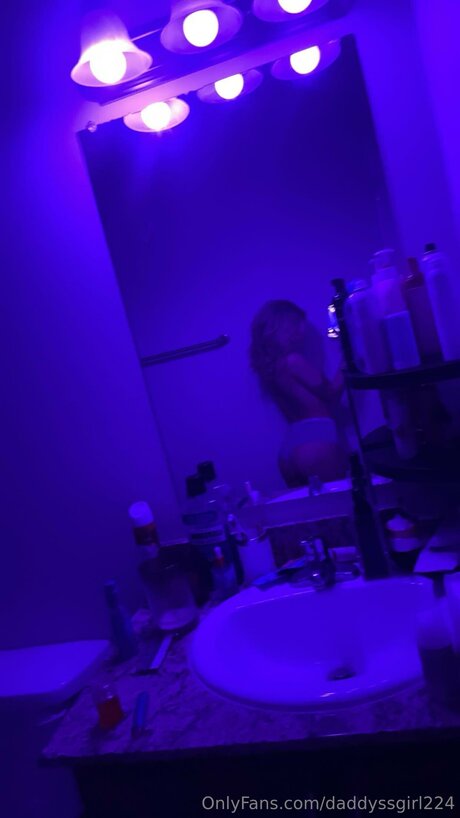 Daddysgirl5678 modèle de sexe images