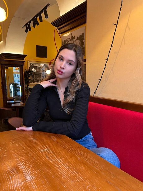 Ksenia A star du porno nue image