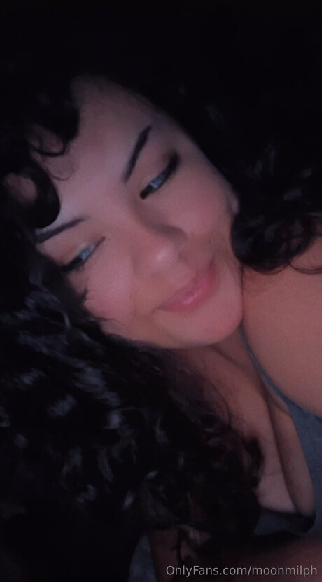 Moonmilph modèle meilleur des photos