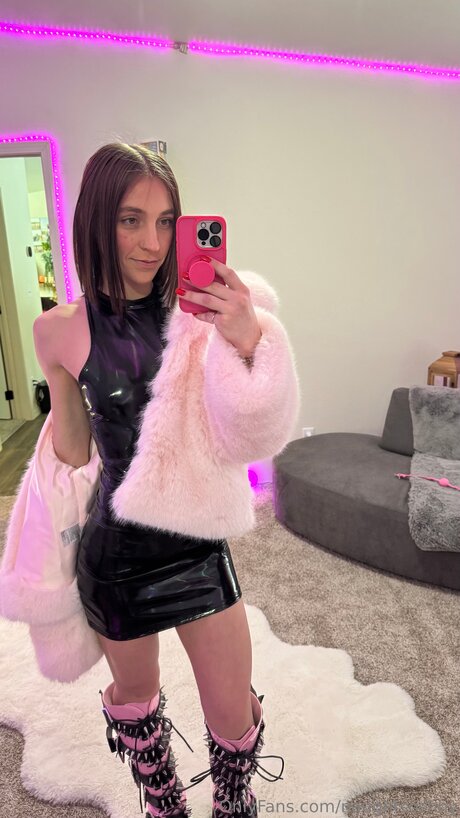 Naughtsoshhy actrice de sexe img