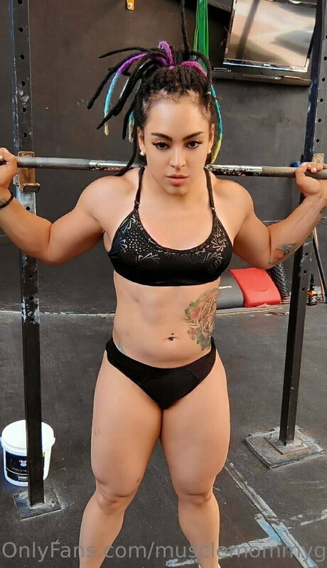 Queenmuscleavery star du porno hd des photos