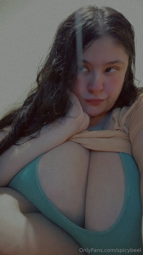 Spicybeel actrice hd galeries