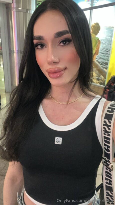 Queenjohana star pornographique images