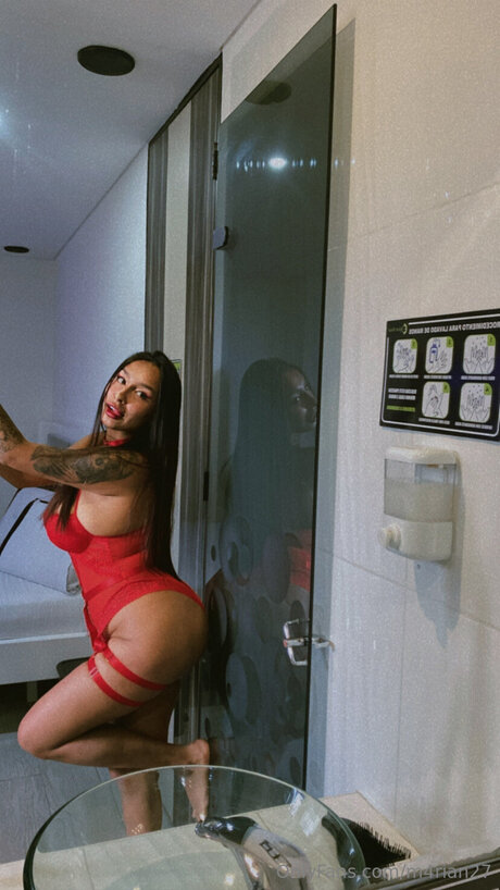 M4rian27 modèle artistique collection