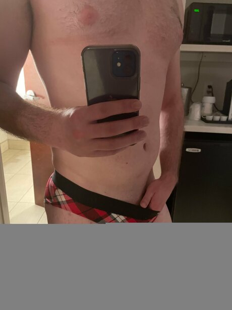 Sissycece haut modèle photos