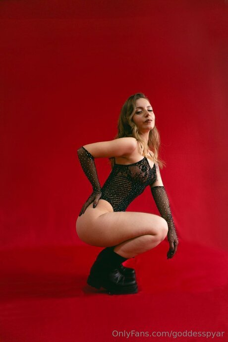 Goddesspyar étoile nue galeries