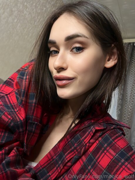 Vivian Tul modèle joli photo