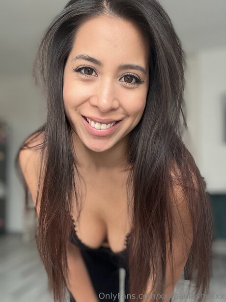 Xxxpaulashyxxx modèle nu collection