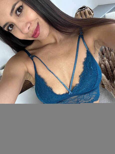 Xxxpaulashyxxx modèle parfait photos