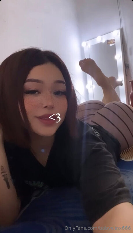 Chiaraowo modèle adulte images