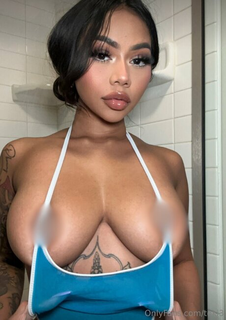 Toki3 actrice parfaite photo