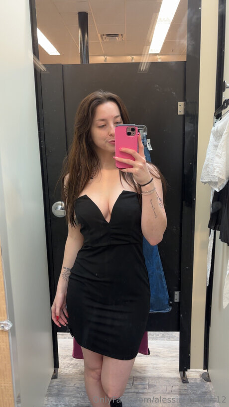 Alessia Brooks12 star exclusive image