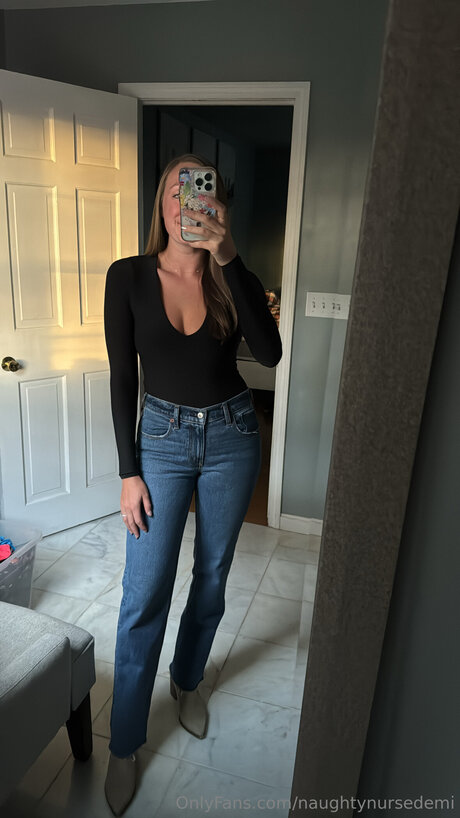 Naughtynursedemi star du porno xxx galerie