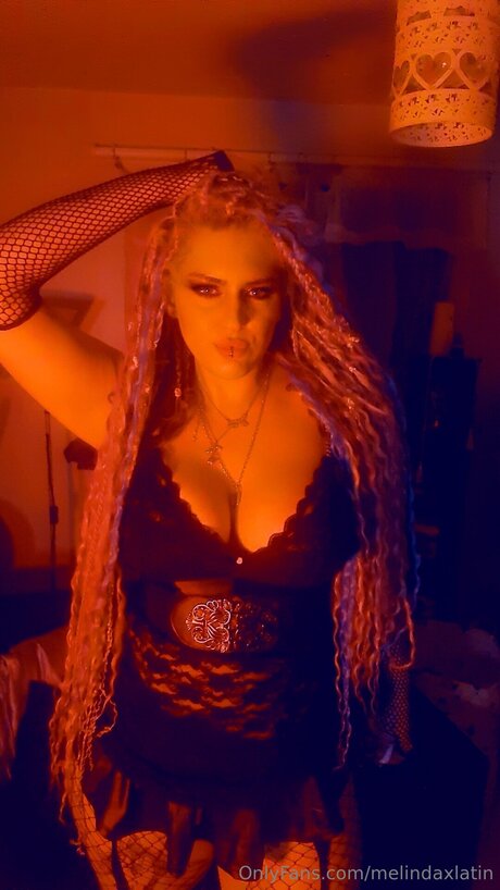 infirmière brune onlyfans sexe artistique photos