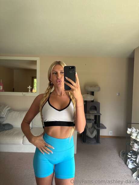 Ashley Davis modèle parfait des photos