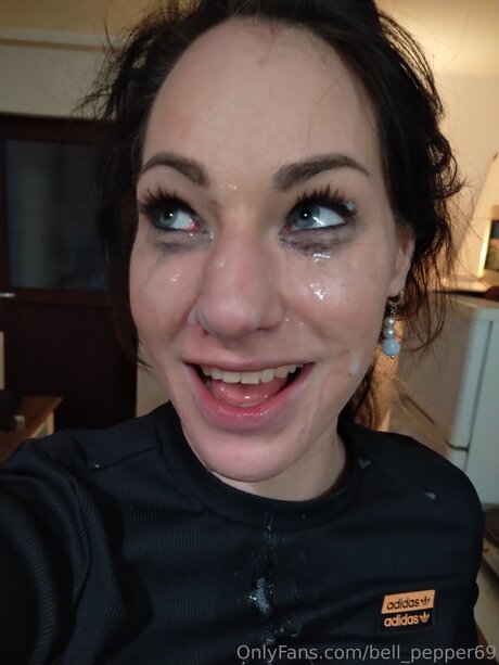 Bell Pepper69 star pornographique image