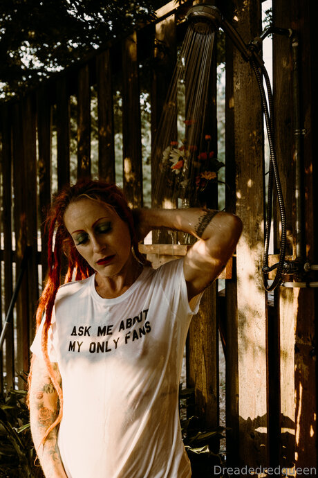 Dreadedredqueen Free modèle magnifique galerie