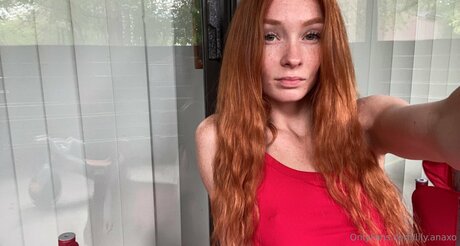 Lily Anaxo haut modèle image