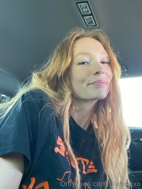 Lily Anaxo haut modèle collection