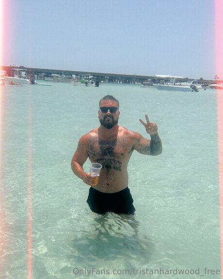 Tristanhardwoodxxx modèle érotique collection