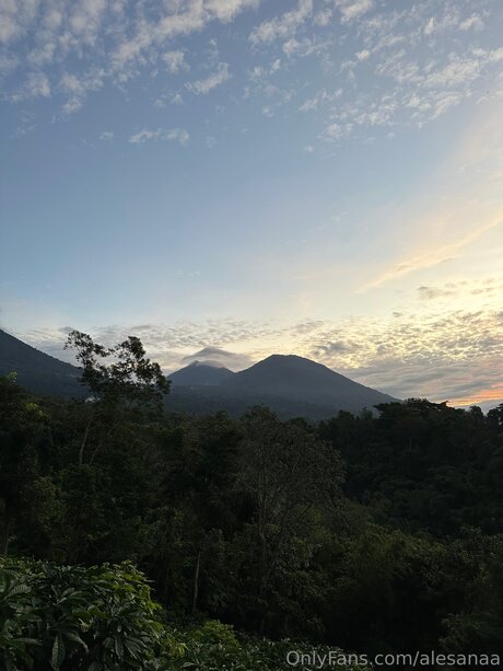 Alesanaa modèle érotique photo