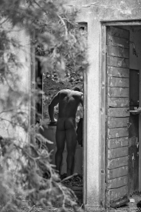 Marcus1000 étoile xxx galeries