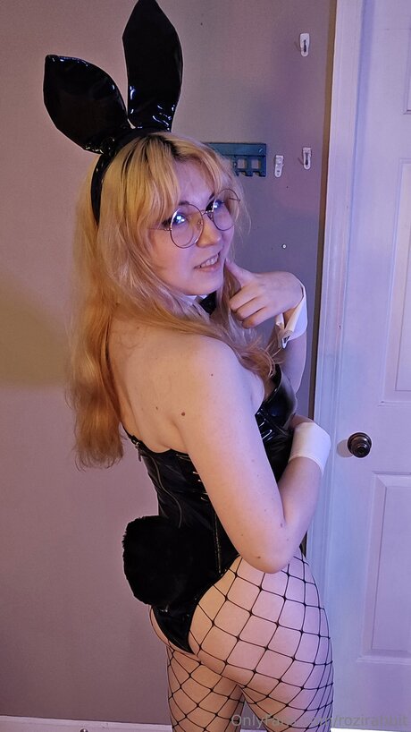 Rozirabbit actrice de grande qualité photo