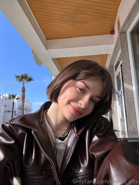 Kaylee Oftv modèle de haute qualité des photos